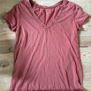 BDG Women's Short Sleeve V-Neck Top in Rust